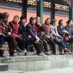 女性長期承擔無償照顧責任,需要你我關心長照系統。Photo by didi_wu