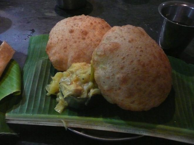 南印度美食，香蕉葉上的Chapati。林念慈提供