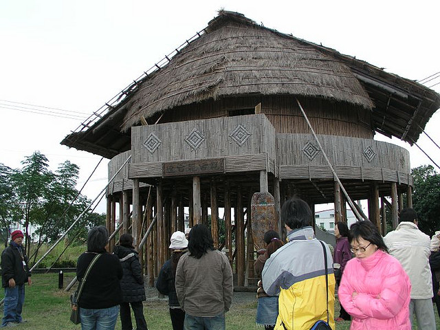 台東知本卡地布的巴拉冠。開拓文教基金會提供