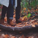 傳統婚姻價值鞏固了男人行、女人不行的雙重標準。photo credit:unsplash@Takahiro Sakamoto